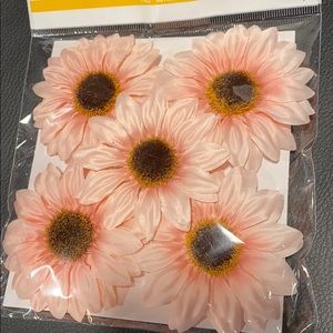 New pink daisy on wire craft florals